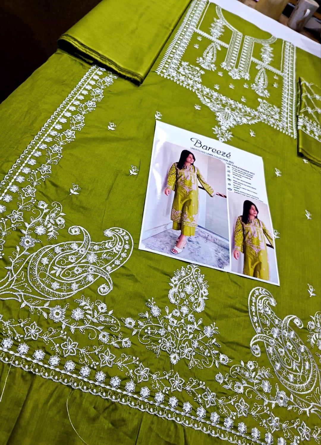 2 Pcs Women's Unstitched Embroidered Suit